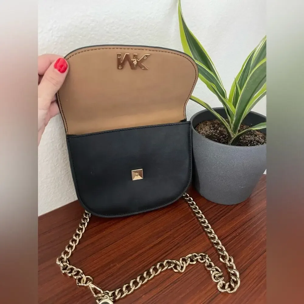 MICHAEL KORS - Black Fanny Pack Belt Bag Purse